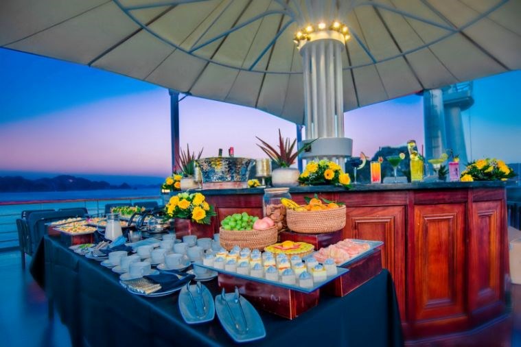 Du thuyền Paradise Grand Hạ Long